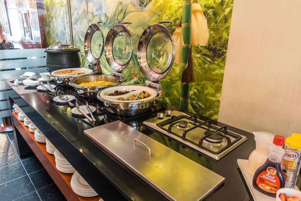 Hotel Ghl Abadia Plaza 4*
